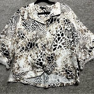 Boho Chic Bell Sleeve Woman’s Animal Print Blouse Top Size Large